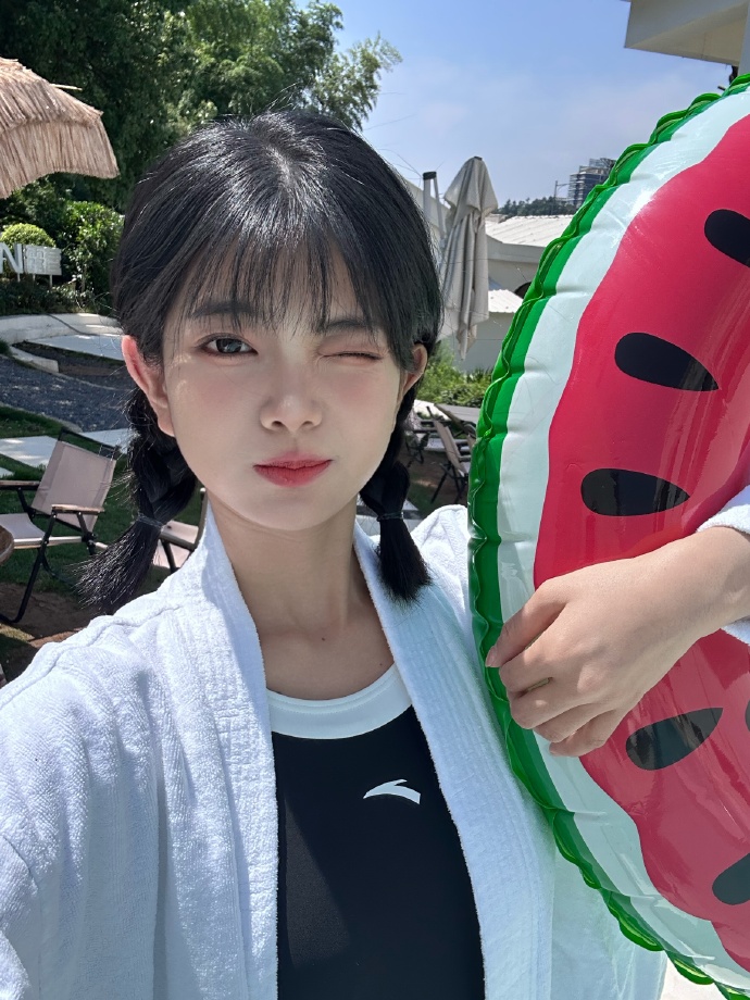 宇宙探索编辑部 封面